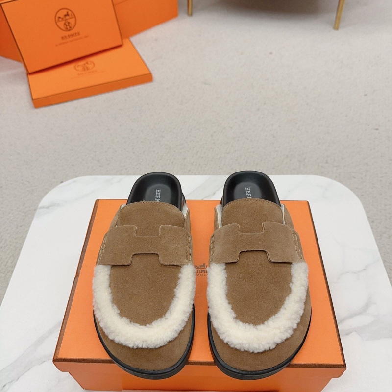 H**mes slippers